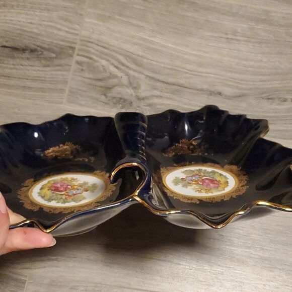 Vintage XL European Design Intricate Gold Leaf Porcelain Tray w/Handles - Picture 5 of 8